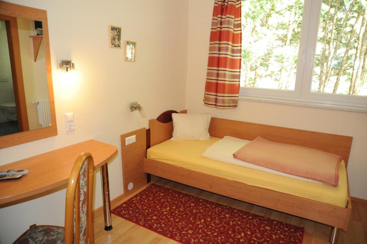Gasthof Zur Post Ossiach Luaran gambar
